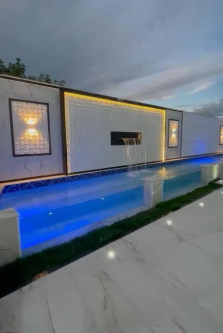 Casa Climatizada Duas Suites, Perto Da Holiday home